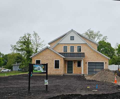 135 South Road, Westhampton, NY 11977