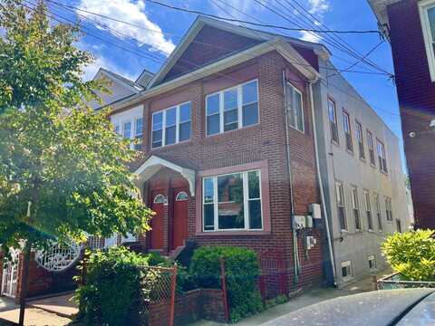 320 east 45th St, Brooklyn, NY 11203
