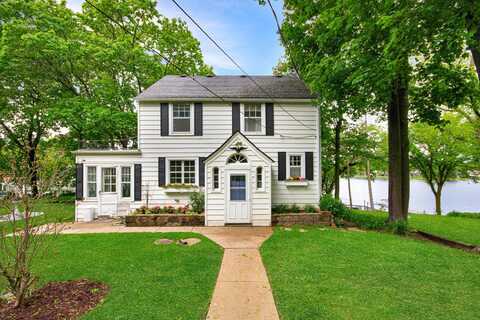 39270 N Lake Avenue, Lake Villa, IL 60046