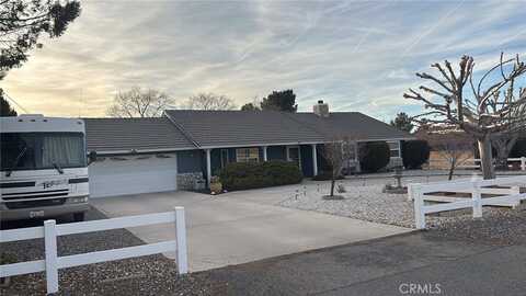 7974 Oxford Avenue, Hesperia, CA 92345