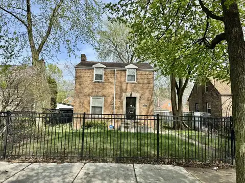 10035 S Yates Boulevard, Chicago, IL 60617