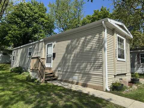 1124 Bayside Road, Elgin, IL 60123