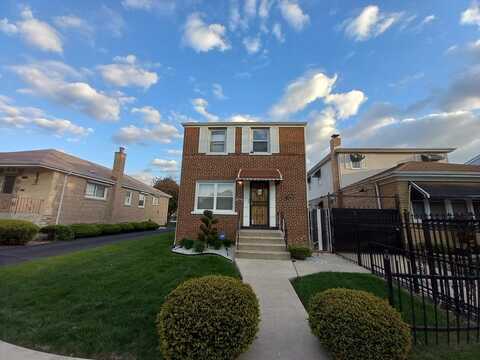 undefined, Chicago, IL 60652