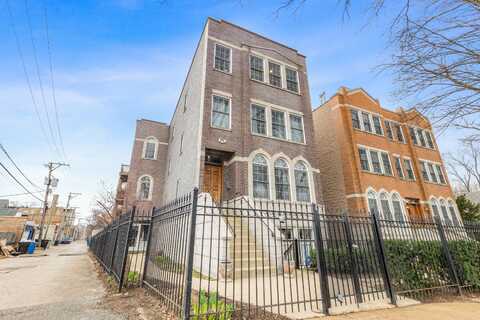 1761 W Morse Avenue, Chicago, IL 60626