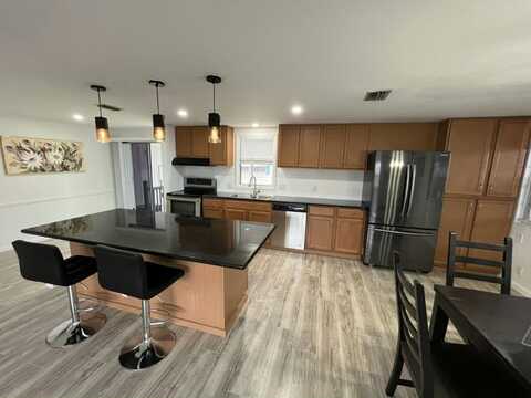 7300 20th Street, Vero Beach, FL 32966