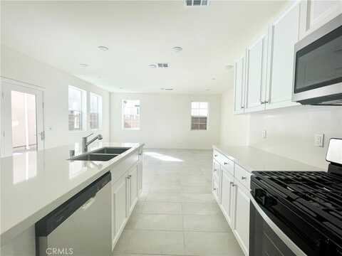 4028 Summer Way, Corona, CA 92883