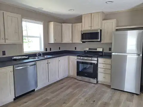 2404 N 8th St, Red Oak, IA 51566