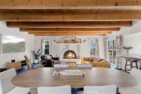 951 Osprey Lane, Lake Arrowhead, CA 92352