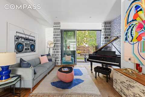 14 Vanderbilt Avenue, Brooklyn, NY 11205