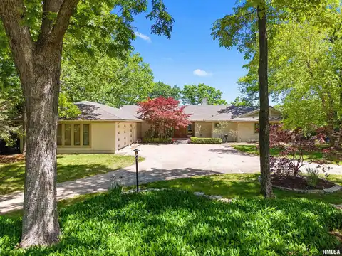 158 W DETWEILLER Drive, Peoria, IL 61615