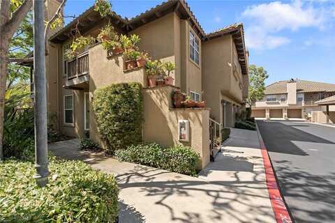 13410 Savanna, Tustin, CA 92782