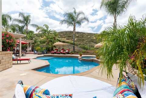 32269 Daisy Drive, Winchester, CA 92596