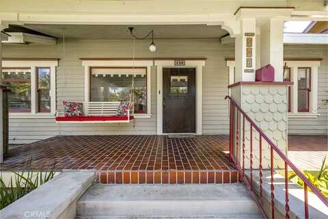 528 E Palmyra Avenue, Orange, CA 92866