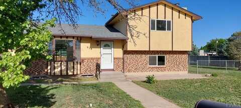918 Shay Ln, Pueblo, CO 81006