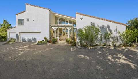 3016 Alta Vista Dr, Fallbrook, CA 92028