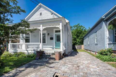 905 Dr Martin Luther King Jr Dr, Pensacola, FL 32501
