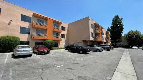 6815 Remmet Avenue, Canoga Park, CA 91303