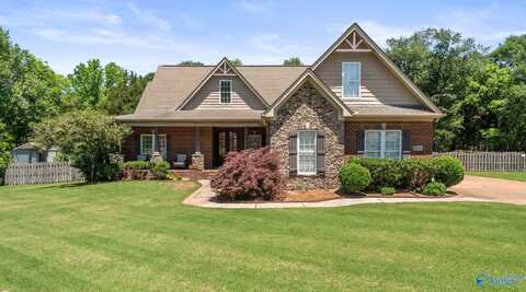 1943 Old Big Cove Road SE, Owens Cross Roads, AL 35763