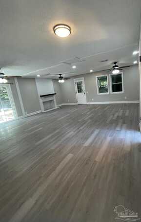 650 Dunkirk St, Pensacola, FL 32534
