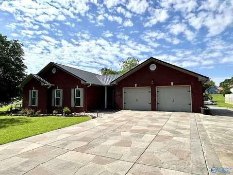 614 Powell Blvd, Albertville, AL 35950