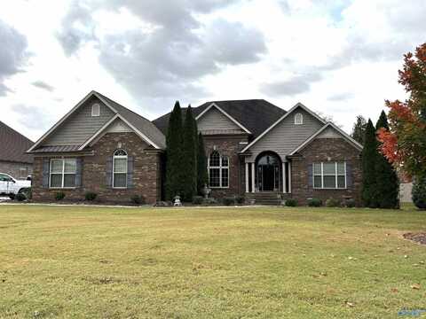 12560 Elmhurst Drive, Athens, AL 35613