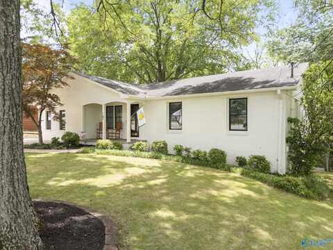 102 Robin Lane, Huntsville, AL 35802