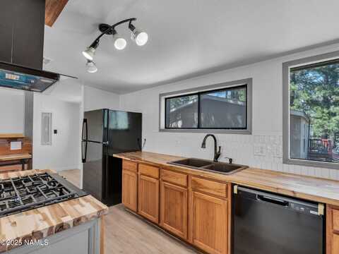 2310 Keams Canyon Trail, Flagstaff, AZ 86005