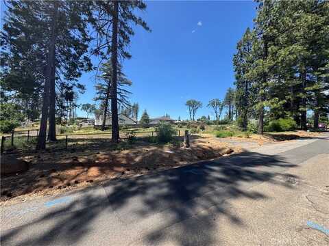 6341 Harvey Road, Paradise, CA 95969