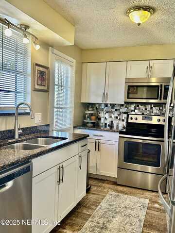 1540 EL PRADO Road unit: 3, Jacksonville, FL 32216