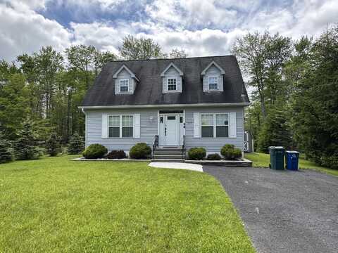 5353 Lockwood Drive, Tobyhanna, PA 18466