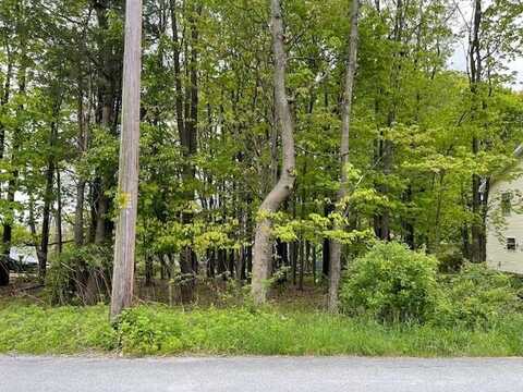 6 Kinney Ave, Mount Pocono, PA 18344