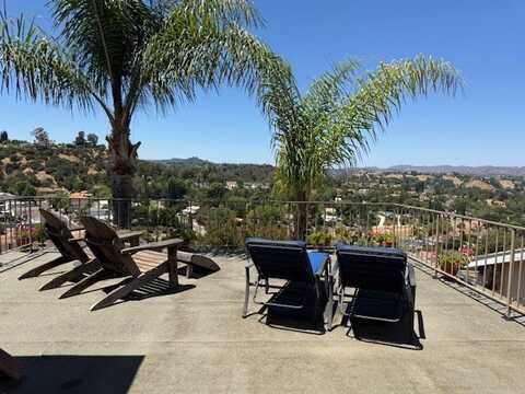 4310 Torreon Drive, Woodland Hills, CA 91364