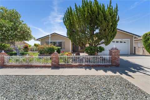 410 Fantasy Street, Palmdale, CA 93551
