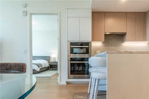 877 Francisco Street, Los Angeles, CA 90017
