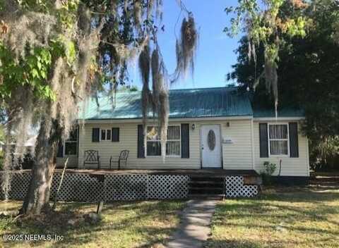 2404 CRILL Avenue, Palatka, FL 32177