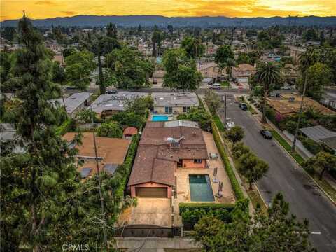 18750 Keswick Street, Reseda, CA 91335