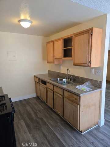 14805 Chase Street, Panorama City, CA 91402