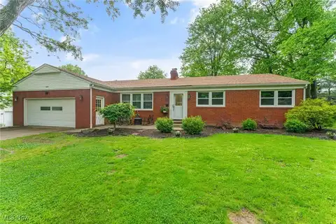 395 Overbrook Drive, Canfield, OH 44406