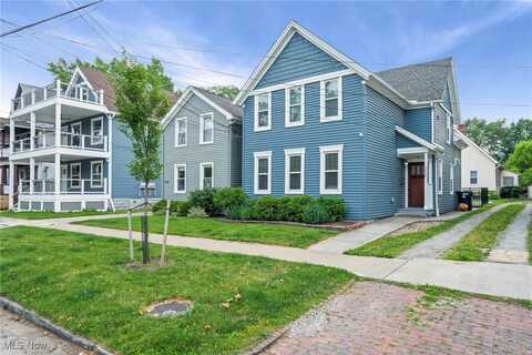 2450 Tremont Avenue, Cleveland, OH 44113