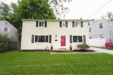 1087 Madrid Drive, Akron, OH 44313