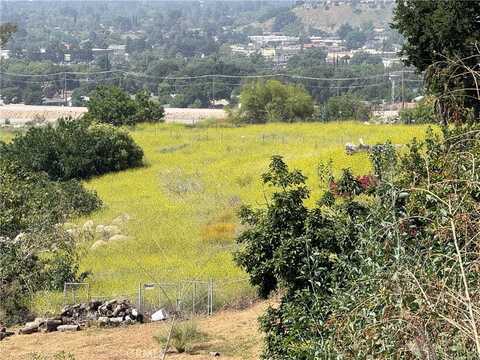 425 Arrowhead Road, San Bernardino, CA 92404