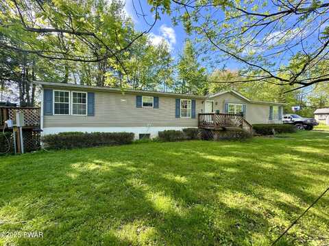 28 Oakview Lane, Waymart, PA 18472