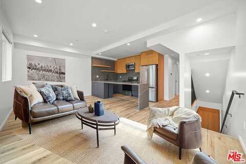849 N Mariposa Avenue, Los Angeles, CA 90029