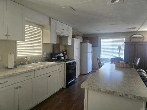 3909 Reche Rd, Fallbrook, CA 92028