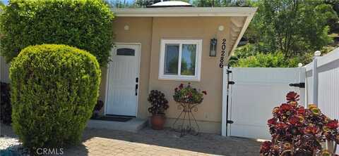 20284 Lorenzana Drive, Woodland Hills, CA 91364