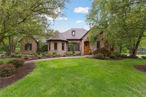 3109 Kennesaw Circle NW, Canton, OH 44708