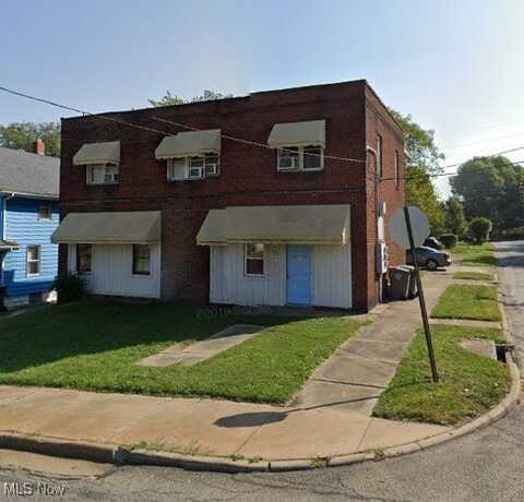 2435 Shirley Road, Youngstown, OH 44502