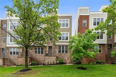 1343 W Clifton Boulevard, Lakewood, OH 44107
