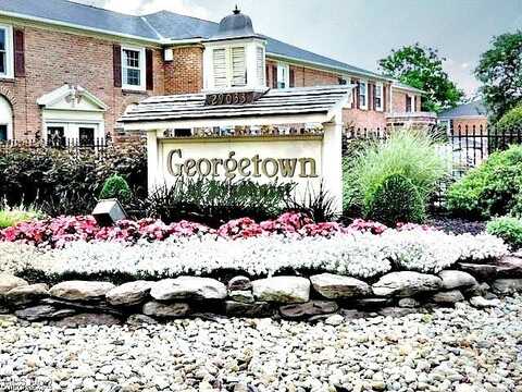 2104 Glouchester Drive, Lyndhurst, OH 44124