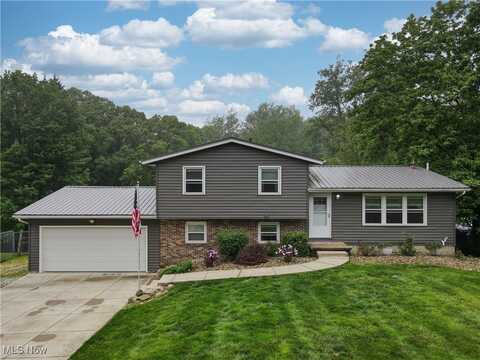 1379 S Polen Avenue, Mogadore, OH 44260